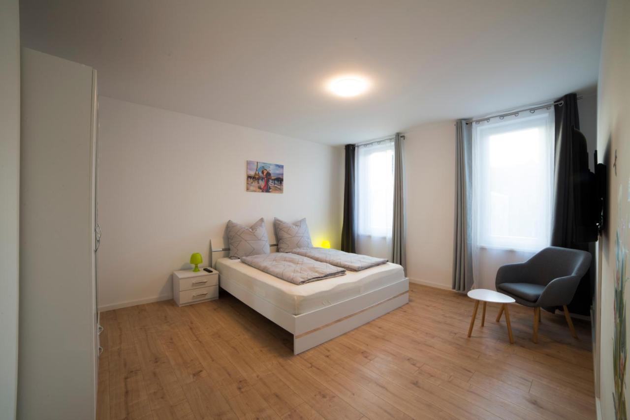 Schoene 78m2, 3 Schlafzimmer, 2 Baeder, Zentrumnah, 1og Apartment Erfurt