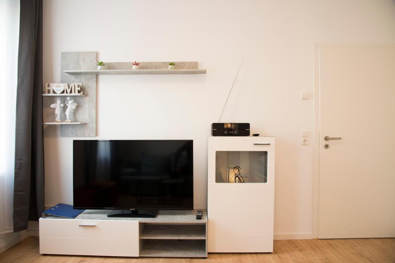 Schoene 78m2, 3 Schlafzimmer, 2 Baeder, Zentrumnah, 1og Apartment Erfurt