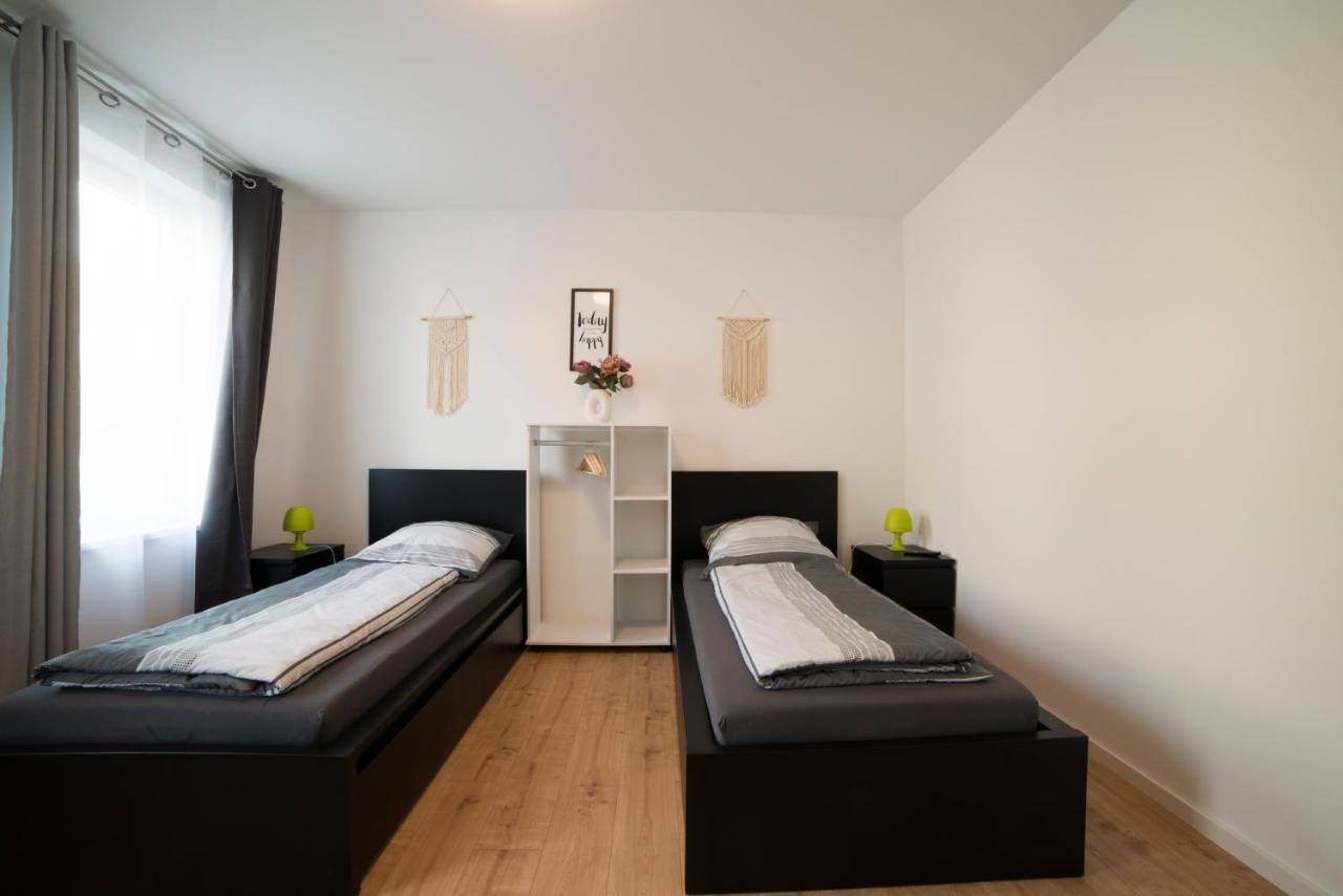 Schoene 78m2, 3 Schlafzimmer, 2 Baeder, Zentrumnah, 1og