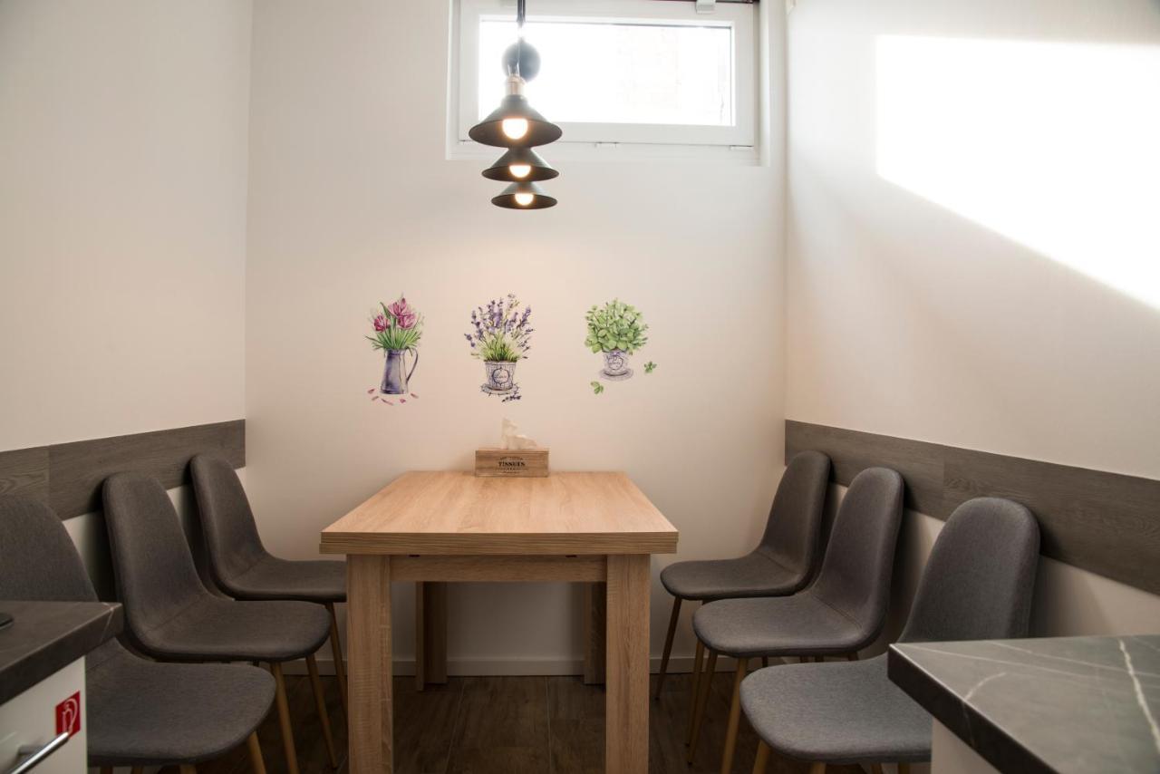 Schoene 78m2, 3 Schlafzimmer, 2 Baeder, Zentrumnah, 1og